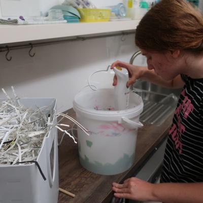 Alle Zutaten für die Papierproduktion